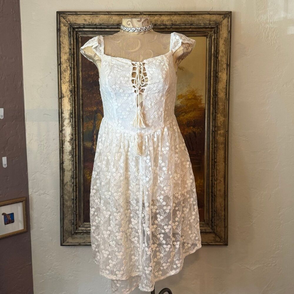 EBONIE N IVORY Frolic Frenzy White Lace Up Playsuit Romper